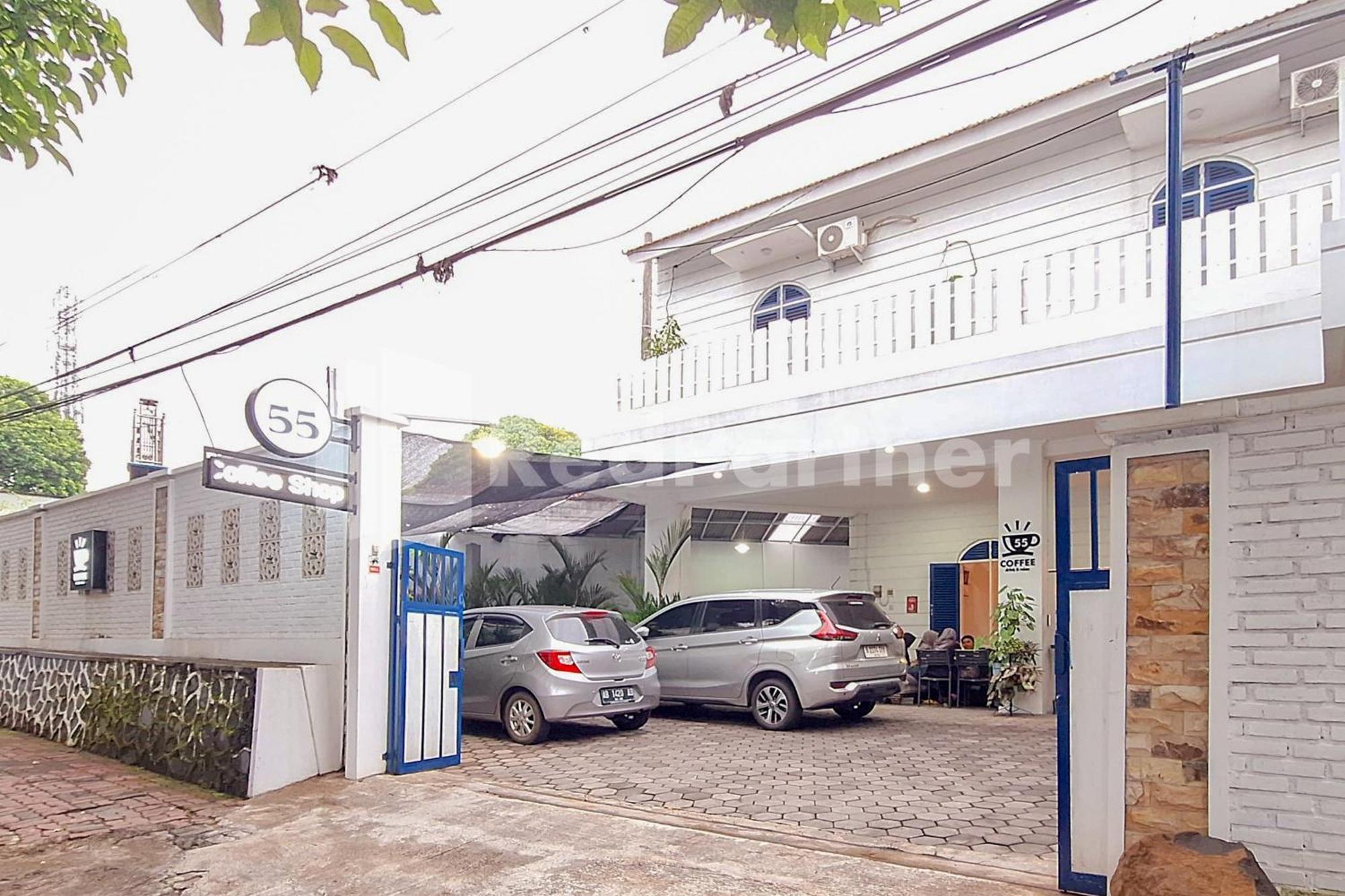 House N Coffee 55 Temanggung Redpartner Hotel Ngoại thất bức ảnh